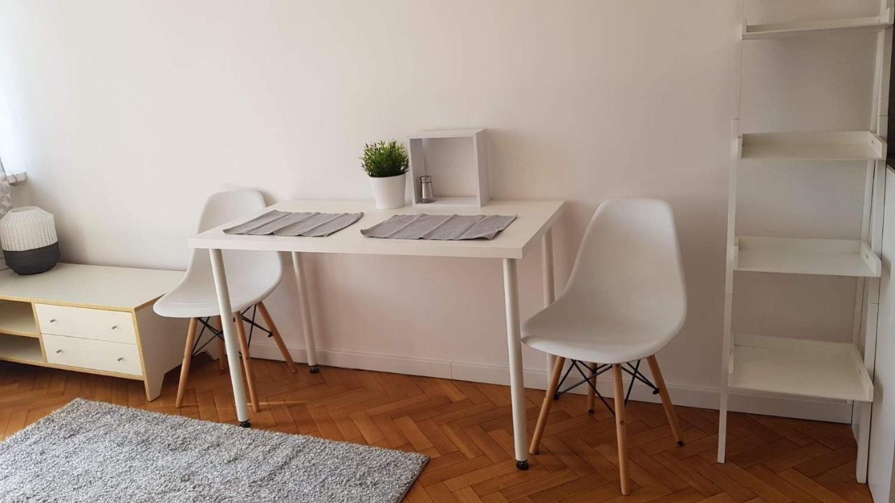 Apartament Plac Trzech Krzyzy Varsovie Extérieur photo